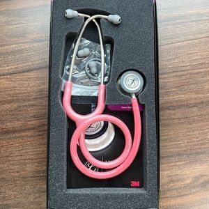 Littmann Classic III Stethoscope in pearl pink